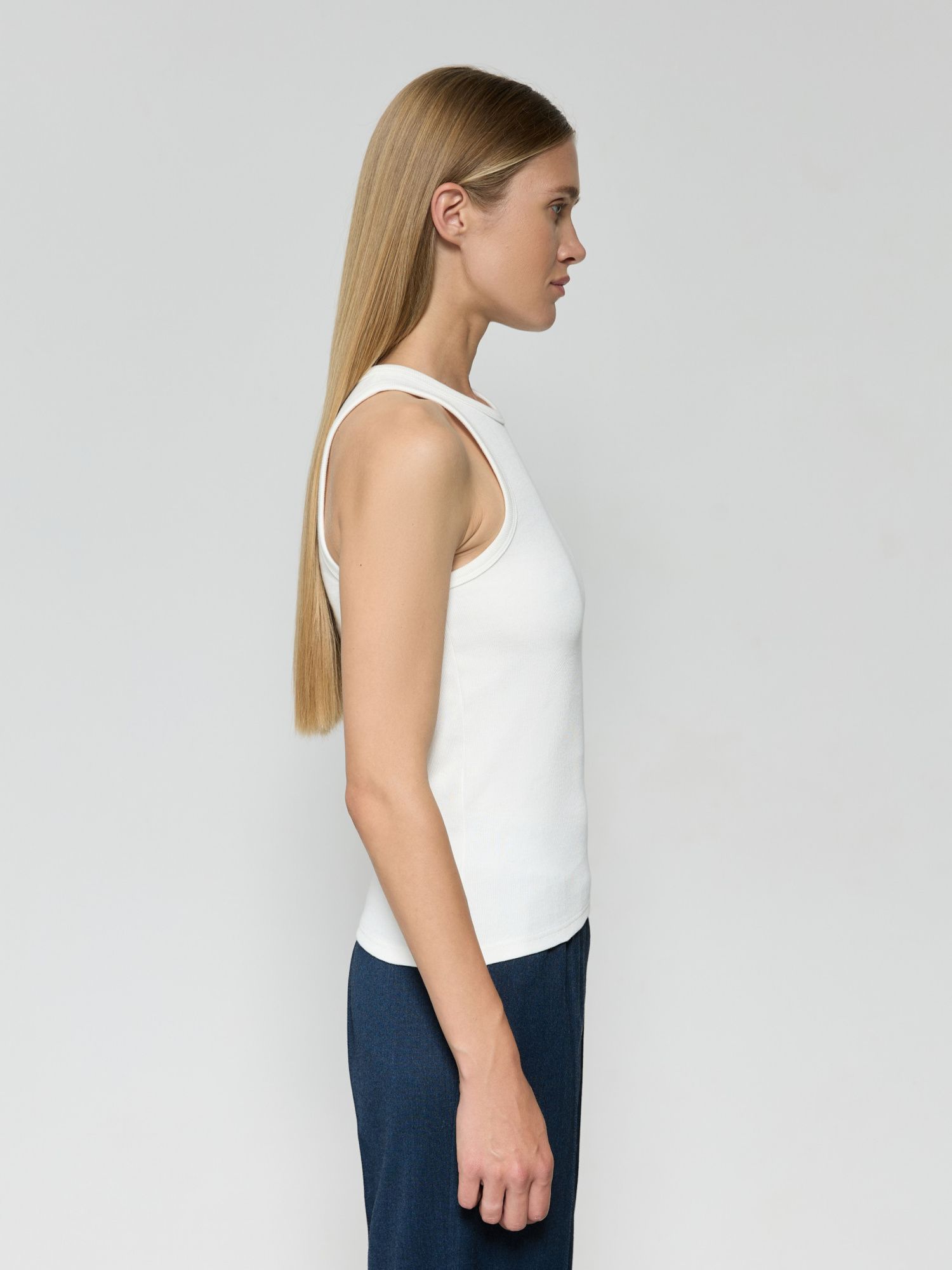 Майка базовая из хлопка с шелком молочный - фото 3. Around