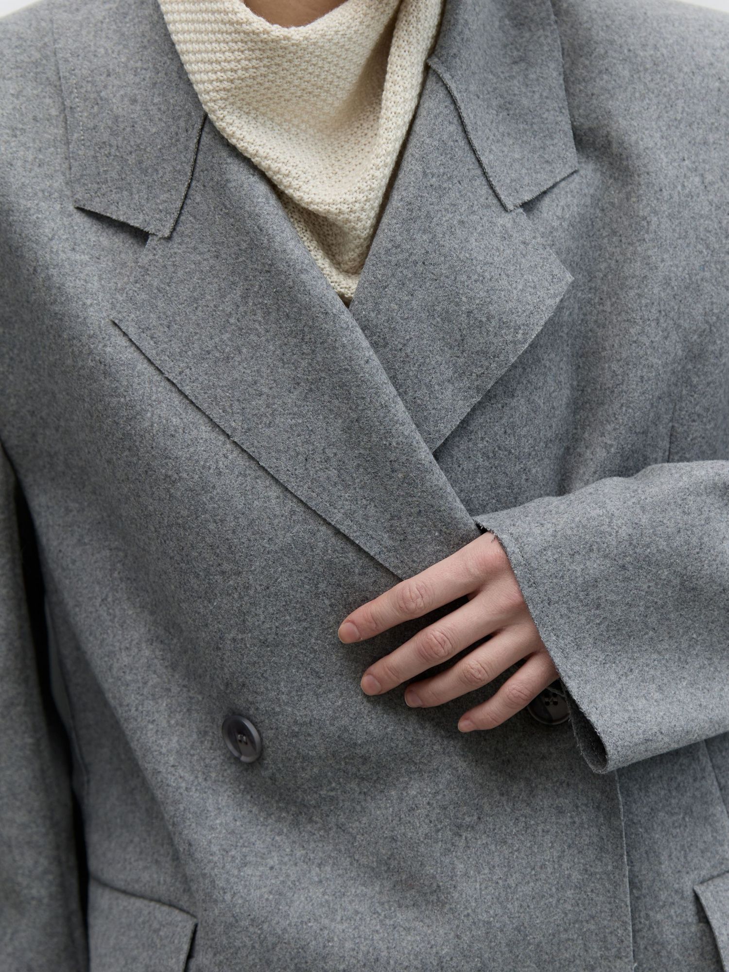 Жакет-пальто из итальянской шерсти серый - фото 6. Around