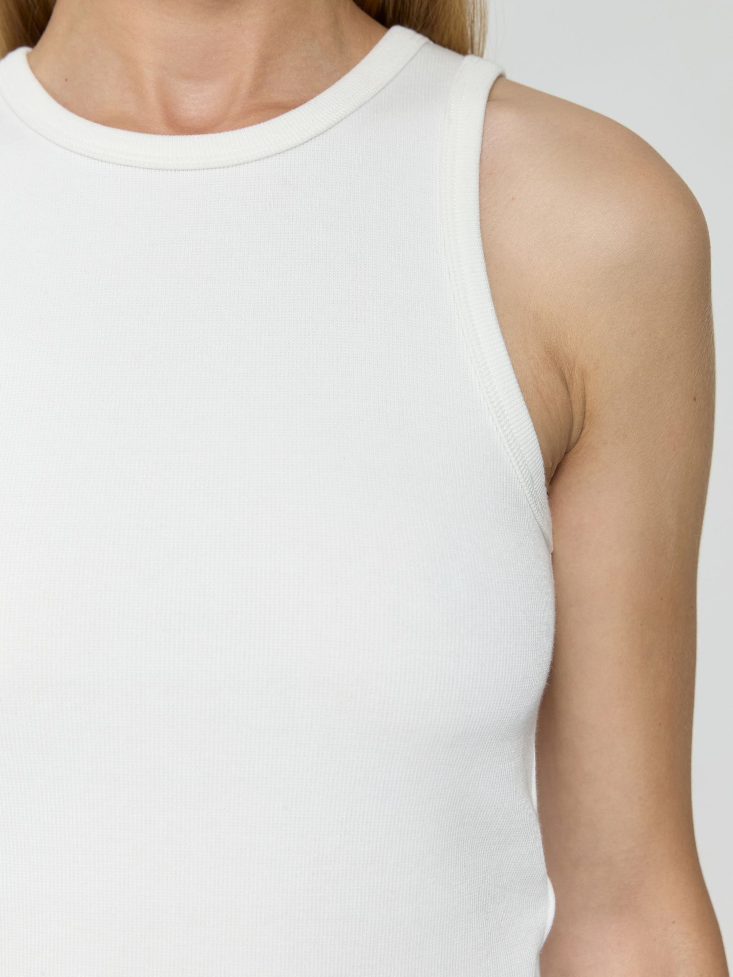 Майка базовая из хлопка с шелком молочный - фото 2. Around