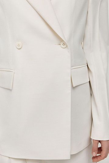 Жакет двубортный