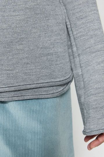 Джемпер элегантный из вискозы с мериносом серый