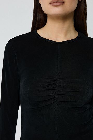 Лонгслив со сборкой черный