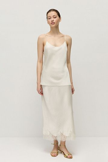 Топ на тонких бретелях