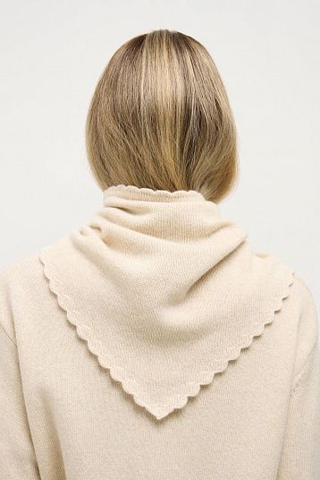 Косынка из смесового кашемира с фигурным краем