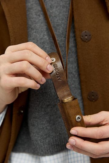 Футляр для помады из кожи коричневый