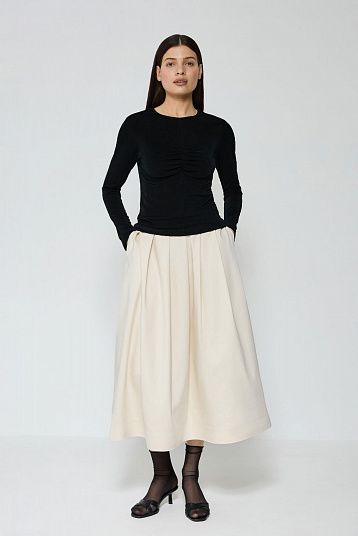 Лонгслив со сборкой черный