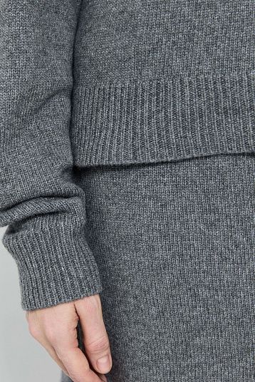 Джемпер кроп из смесового кашемира графит