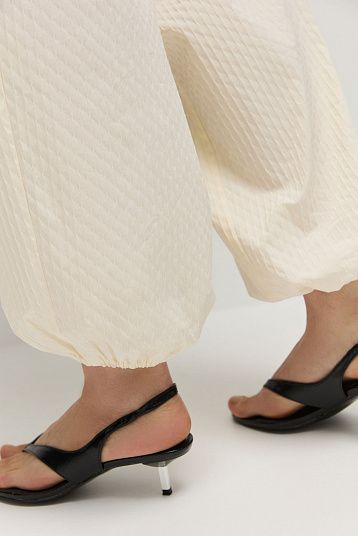 Брюки из фактурного хлопка