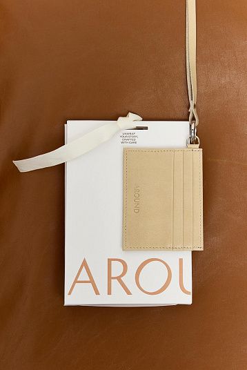 Картхолдер со съемным ремешком из кожи песочный