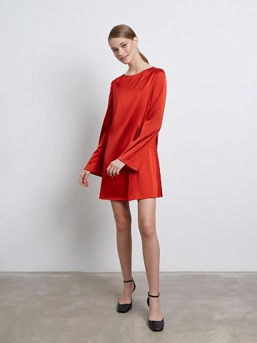 Любимое платье-мини красный