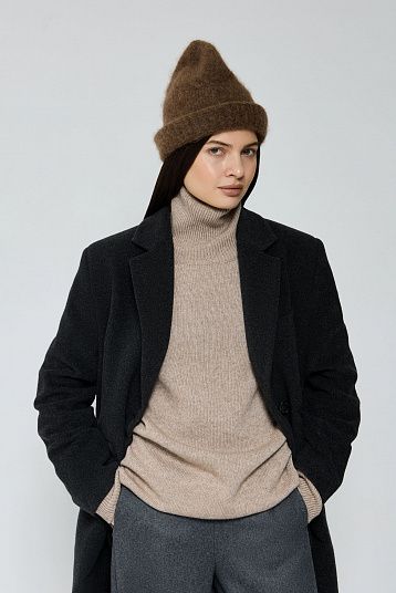 Шапка из альпаки коричневый