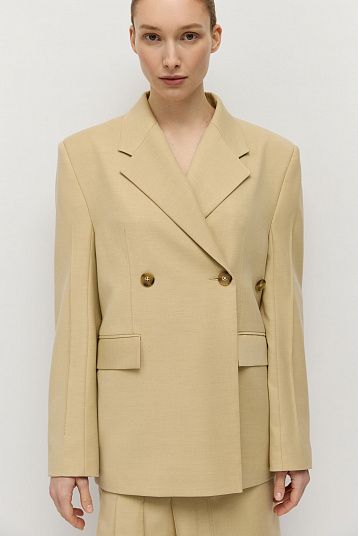 Жакет двубортный