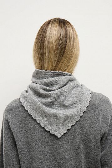 Косынка из смесового кашемира с фигурным краем