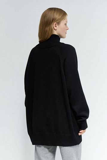 Базовый свитер из мериноса Oversize черный