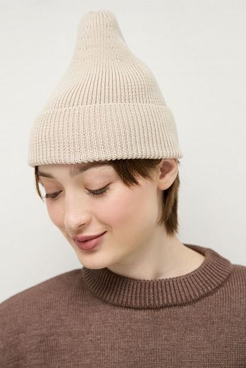 Шапка из смесовой шерсти