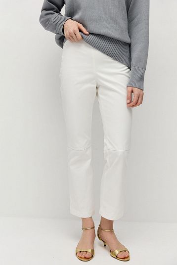 Брюки укороченные из итальянской джинсы молочный