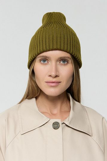 Шапка из мериноса уплотненная оливковый
