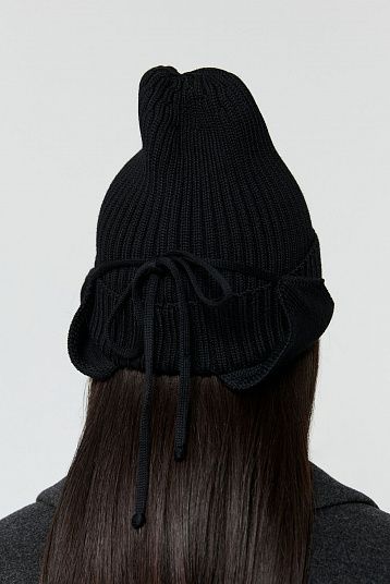 Шапка с ушками из мериноса черный