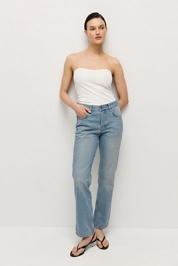 Джинсы прямые на пуговицах