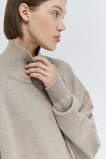 Базовый свитер из мериноса Oversize серо-бежевый