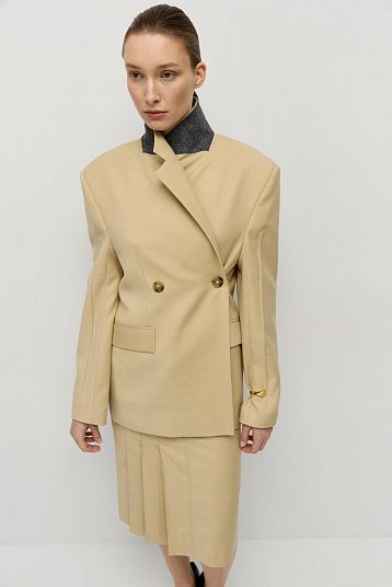 Жакет двубортный