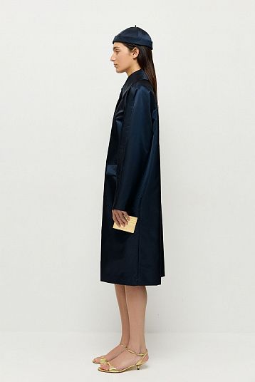 Плащ из итальянского атласа