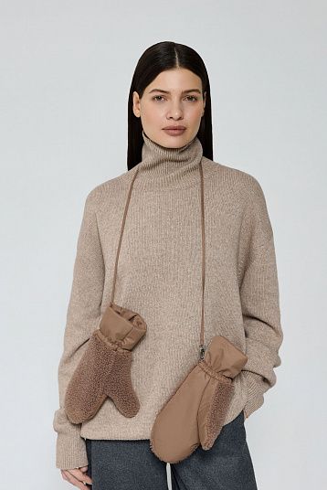 Варежки Around x Molly