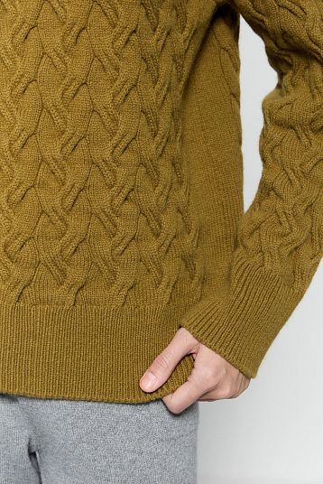 Джемпер в косы из объемной шерсти зеленый