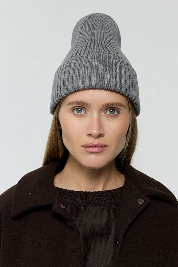 Шапка из мериноса уплотненная серый