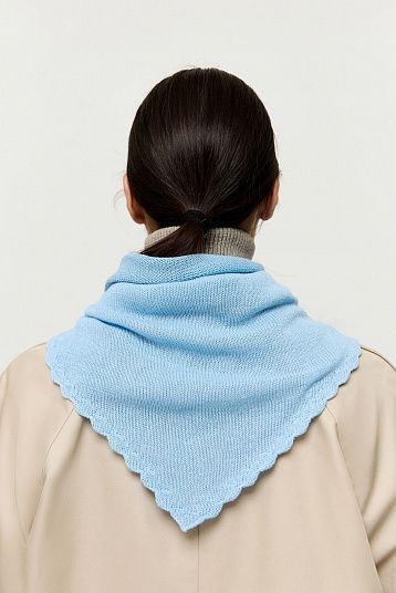 Косынка с фигурным краем