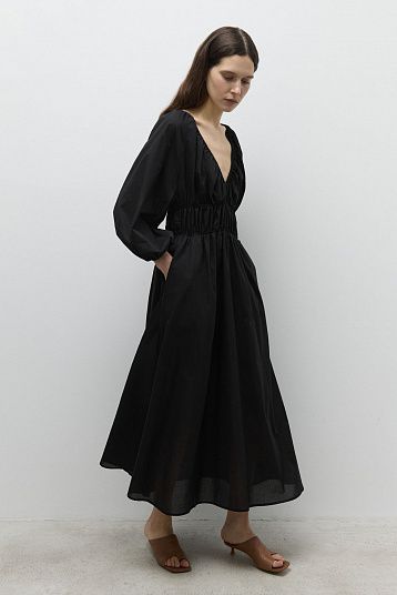 Платье легкое из батиста черный