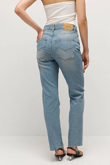 Джинсы прямые на пуговицах