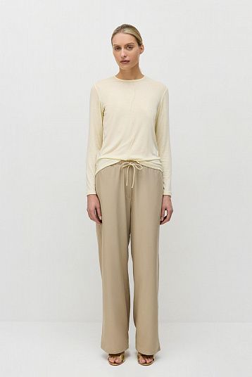 Лонгслив с рельефным швом лимонный