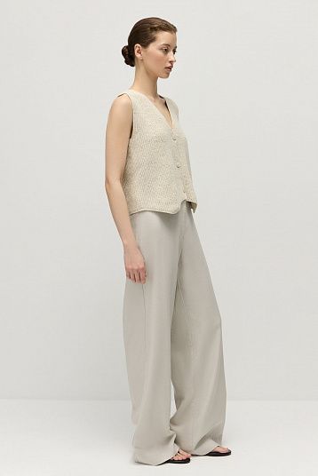 Жилет на пуговицах из переработанного хлопка