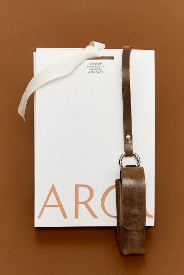 Футляр для помады из кожи коричневый