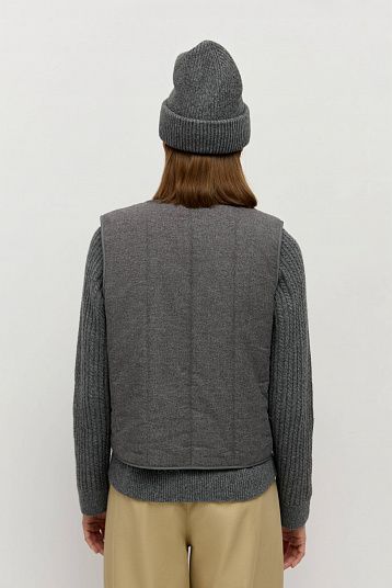 Жилет стеганый из фланели