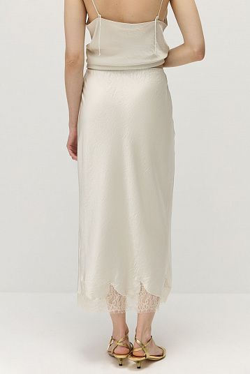 Юбка с кружевом